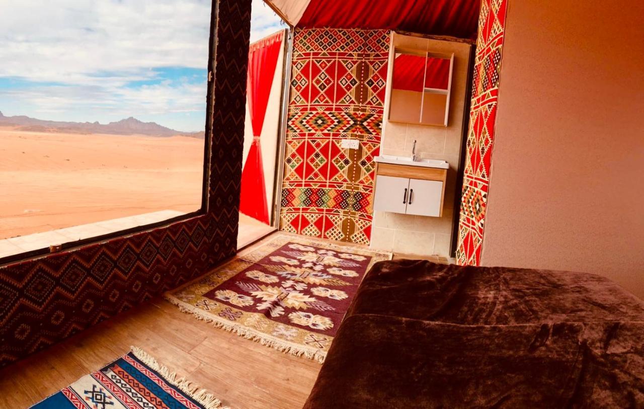 Rum Crown Wadi Rum Eksteriør billede