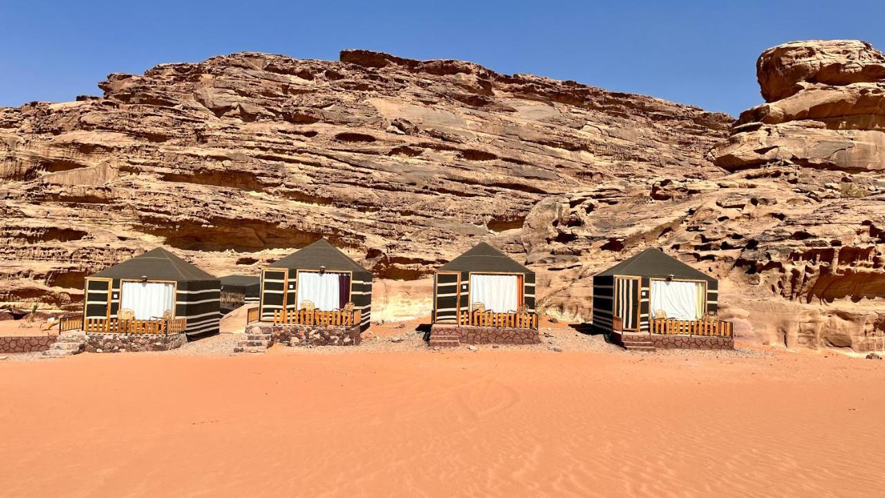 Rum Crown Wadi Rum Eksteriør billede