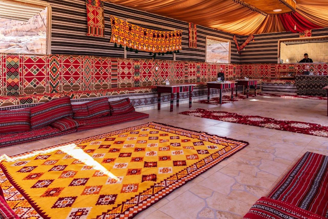 Rum Crown Wadi Rum Eksteriør billede