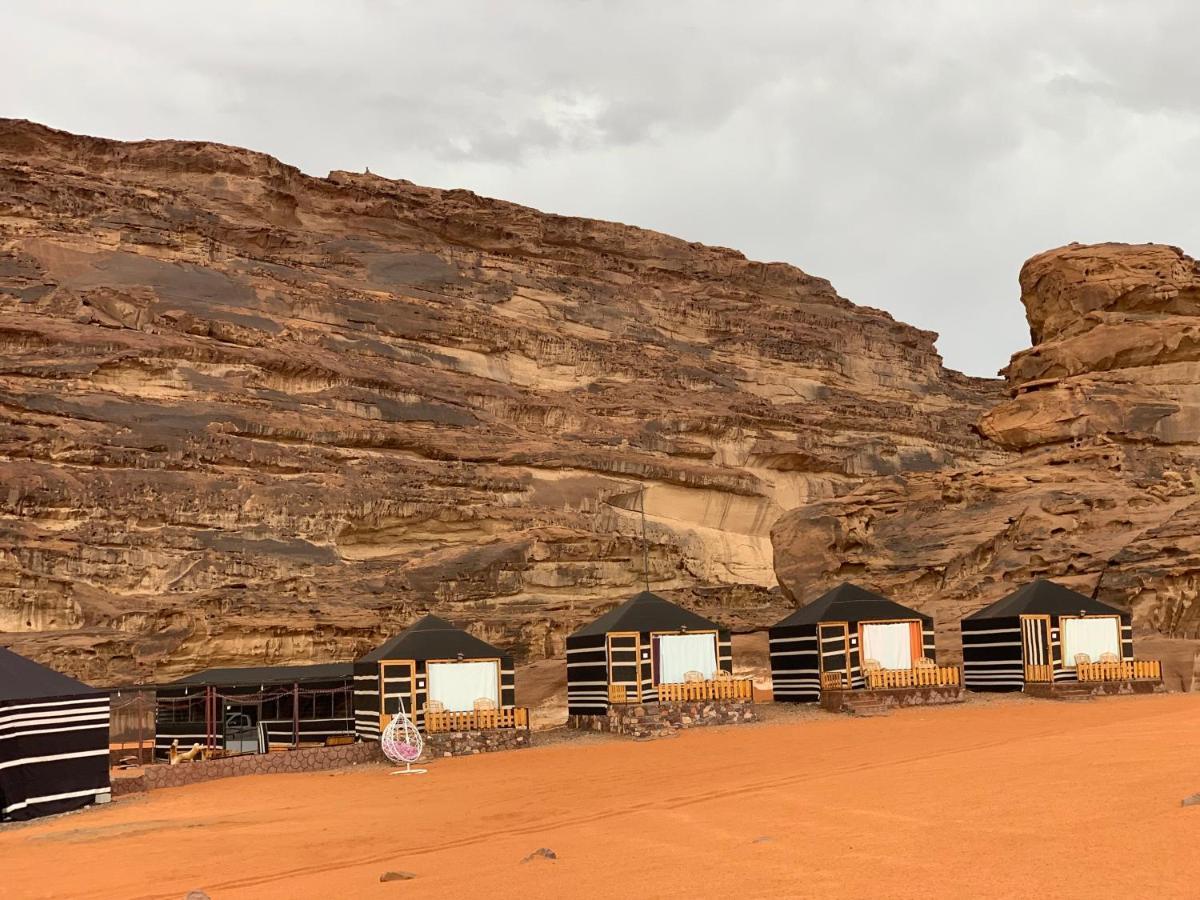 Rum Crown Wadi Rum Eksteriør billede