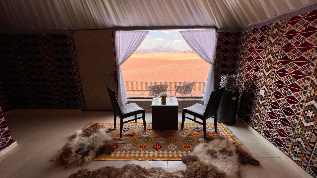 Rum Crown Wadi Rum Eksteriør billede